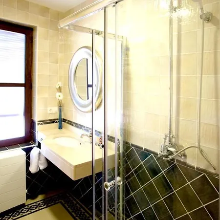 Comfortable With Balcony In View * Villalpando