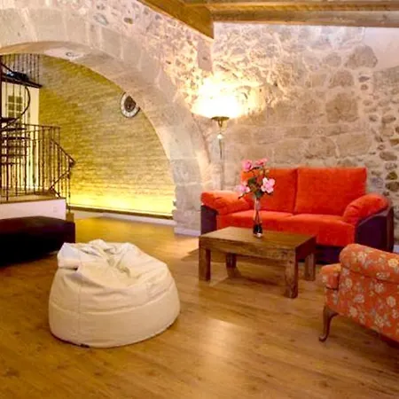 Comfortable With Balcony In View Villalpando